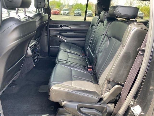 Jeep Wagoneer Series III 4WD 2023