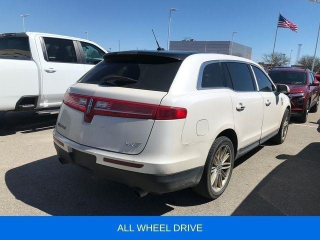 Lincoln MKT Reserve 2019