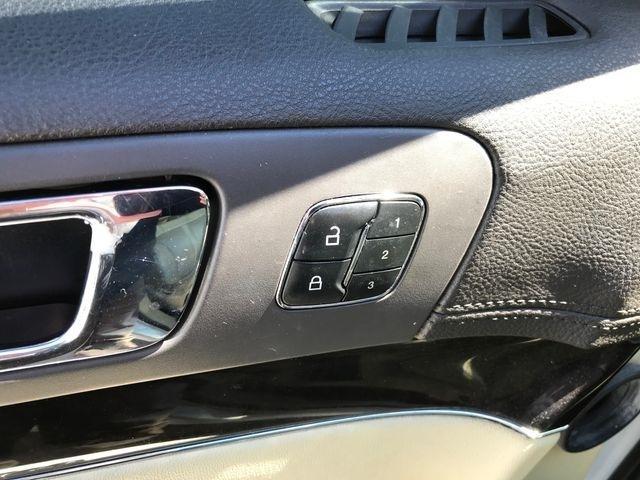 Lincoln MKT Reserve 2019