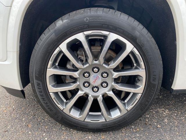 GMC Acadia Denali AWD 2023