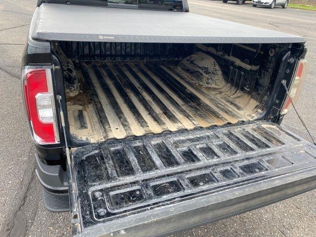 GMC Canyon AT4 Crew Cab w/Leather 4WD 2022