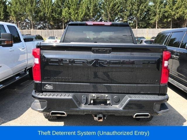 Chevrolet Silverado 1500 Trail Boss Custom Crew Cab 4WD 2023