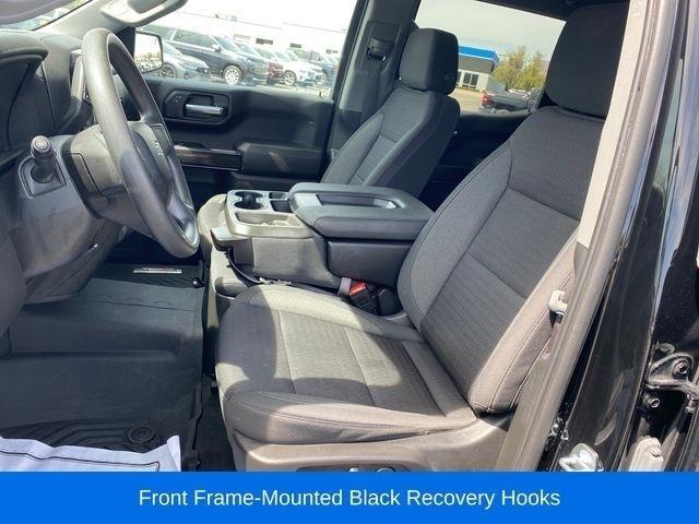 Chevrolet Silverado 1500 Trail Boss Custom Crew Cab 4WD 2023