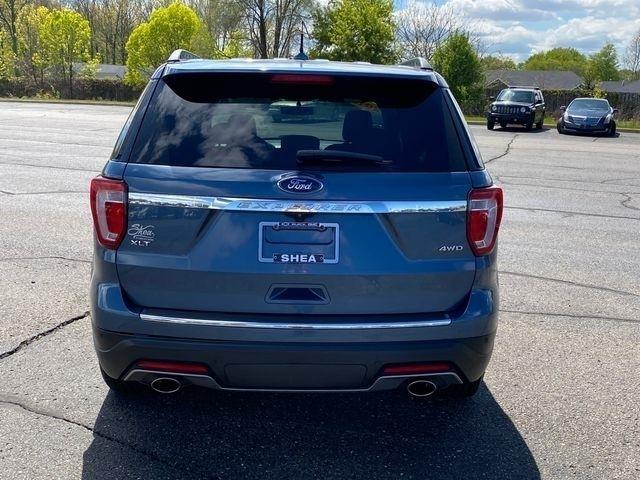 Ford Explorer XLT 4WD 2018