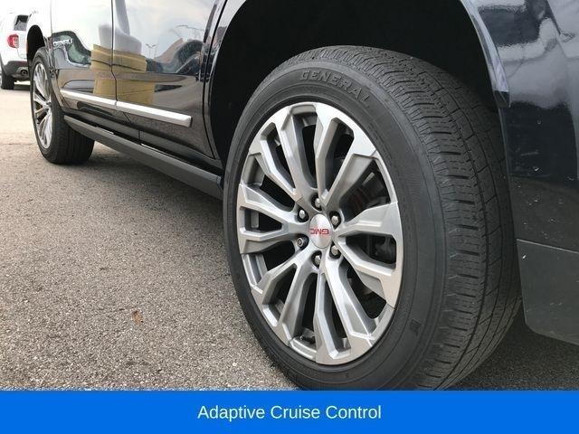 GMC Yukon Denali 4WD 2021