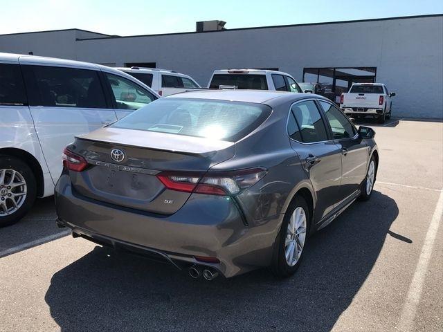 Toyota Camry SE 2023