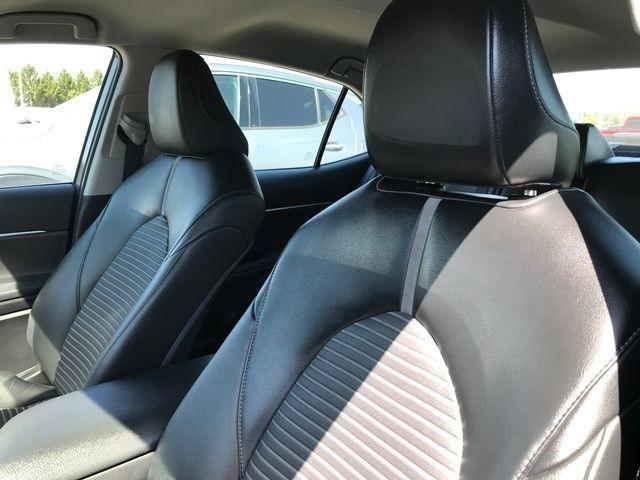 Toyota Camry SE 2023