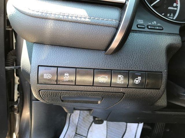 Toyota Camry SE 2023