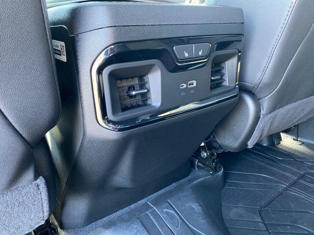 Chevrolet Silverado 2500HD ZR2 Crew Cab 4WD 2026