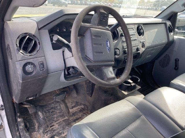 Ford F-250 SD XL 2WD 2011