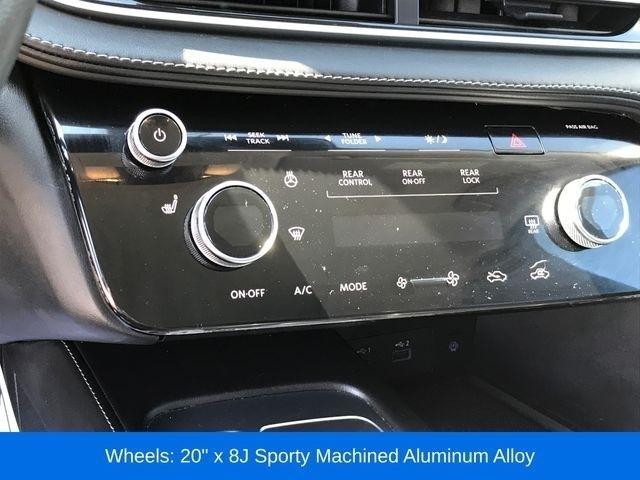 Infiniti QX60 LUXE AWD 2024