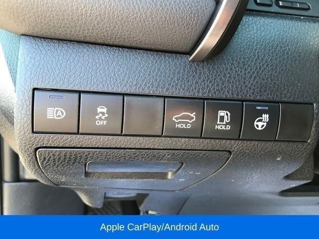 Toyota Camry SE 2023