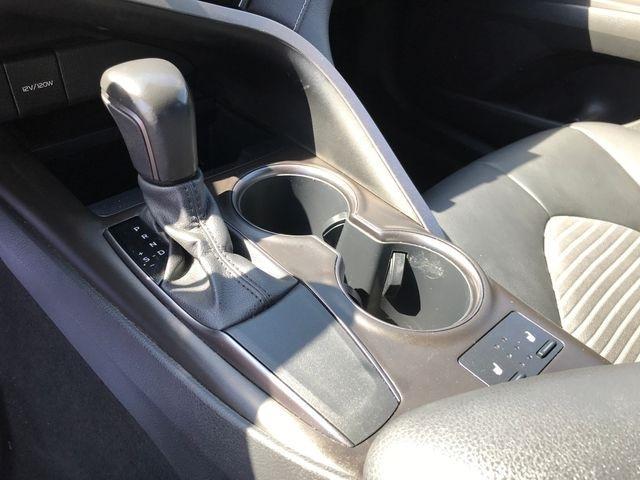 Toyota Camry SE 2023