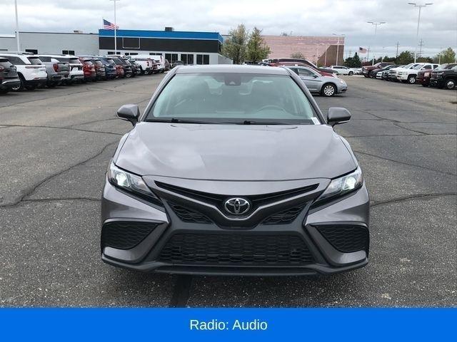 Toyota Camry SE 2023