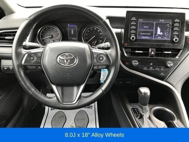 Toyota Camry SE 2023