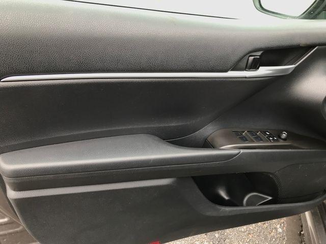 Toyota Camry SE 2023