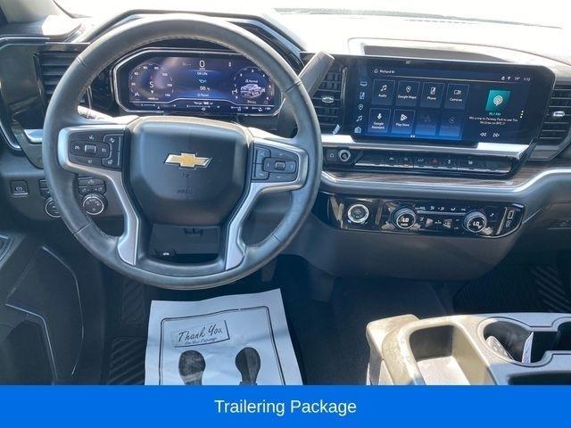 Chevrolet Silverado 1500 LT Crew Cab 4WD 2023