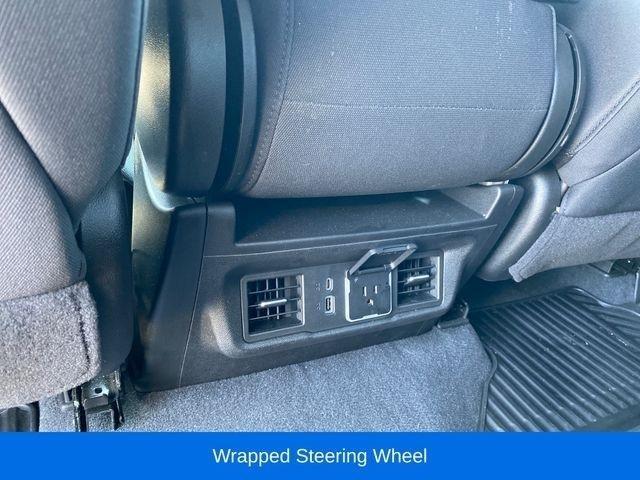 Chevrolet Silverado 1500 LT Crew Cab 4WD 2023