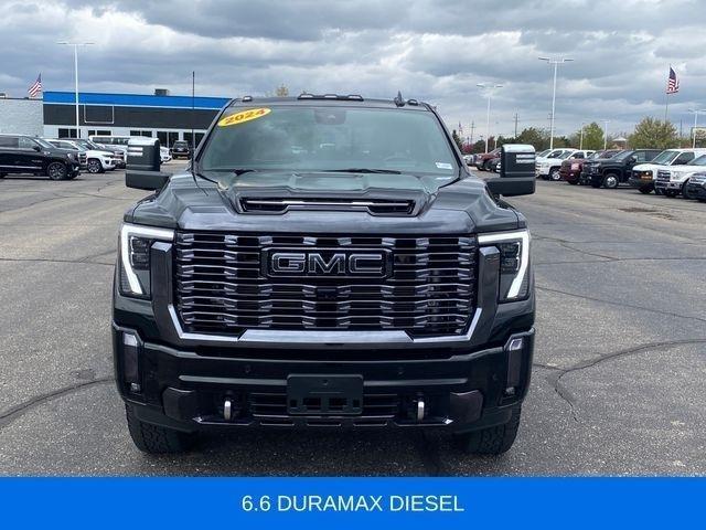GMC Sierra 3500HD Denali Ultimate Crew Cab 4WD 2024