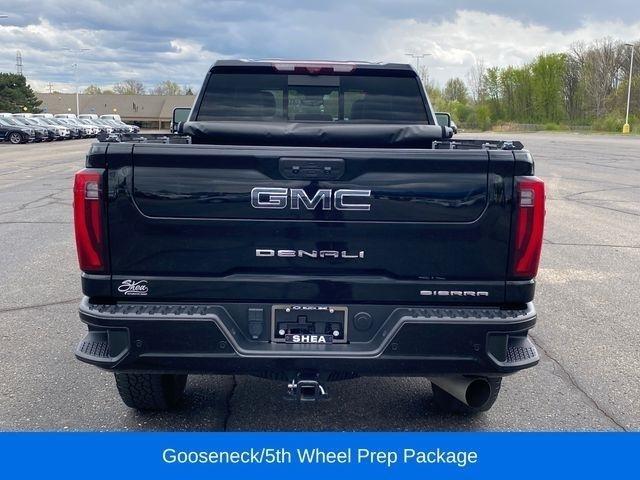 GMC Sierra 3500HD Denali Ultimate Crew Cab 4WD 2024