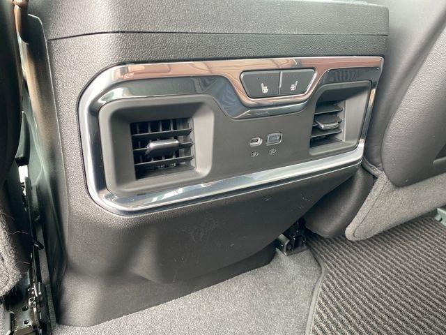 GMC Sierra 3500HD Denali Ultimate Crew Cab 4WD 2024