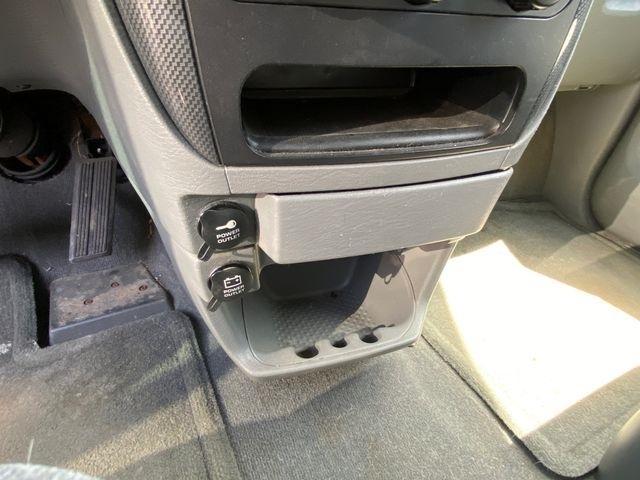 Dodge Grand Caravan SXT 2005