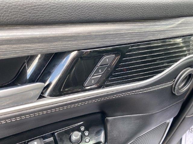 Jeep Wagoneer Series III 4WD 2023