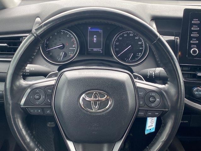 Toyota Camry SE 2023