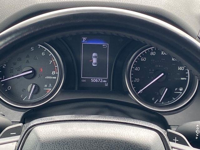 Toyota Camry SE 2023