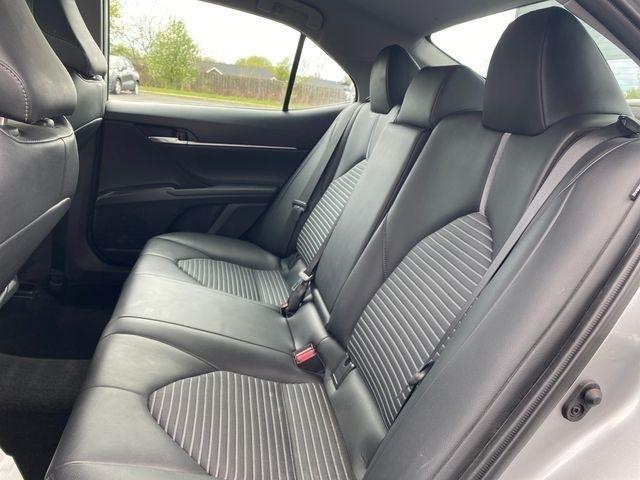Toyota Camry SE 2023