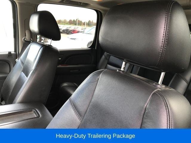 Chevrolet Suburban LTZ 1500 4WD 2013