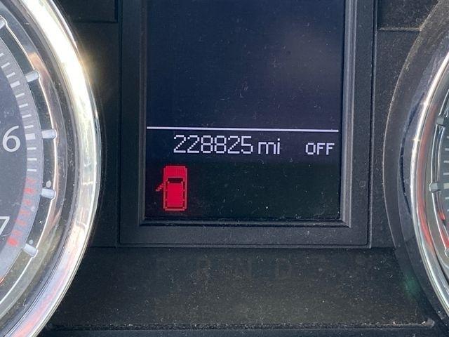 Chrysler Town & Country Touring-L 2011