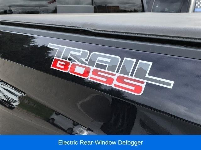 Chevrolet Silverado 1500 Trail Boss LT Crew Cab 4WD 2024
