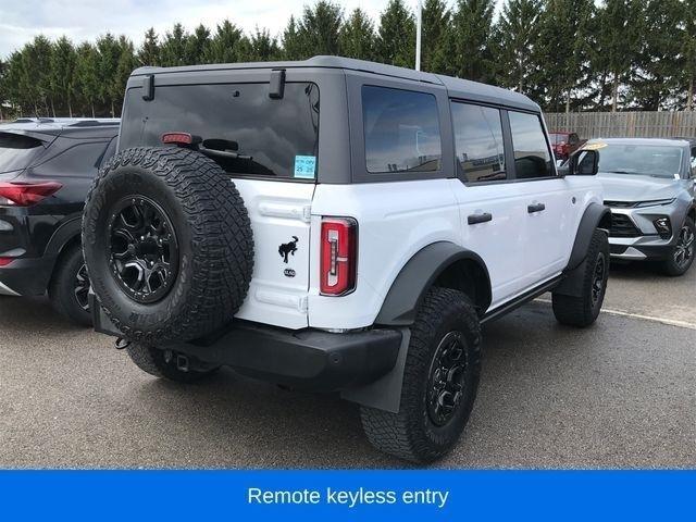 Ford Bronco Base 4-Door w/Advanced 2023
