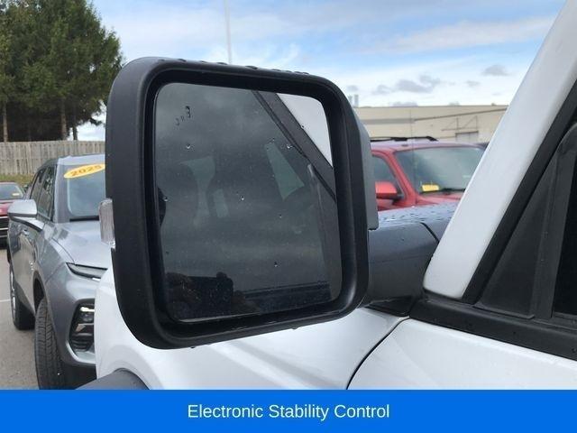 Ford Bronco Base 4-Door w/Advanced 2023