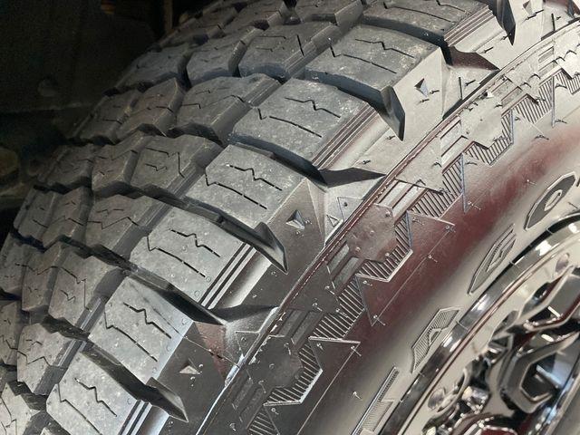 Ford Bronco Base 4-Door w/Advanced 2023