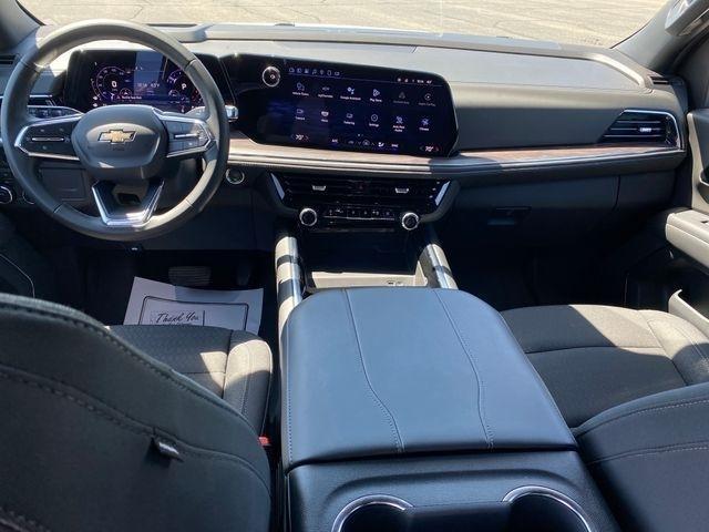Chevrolet Suburban LS 4WD 2025