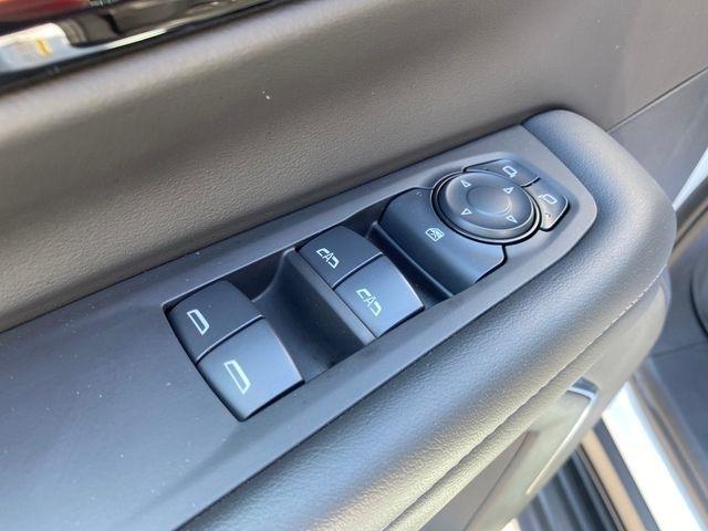 Chevrolet Suburban LS 4WD 2025