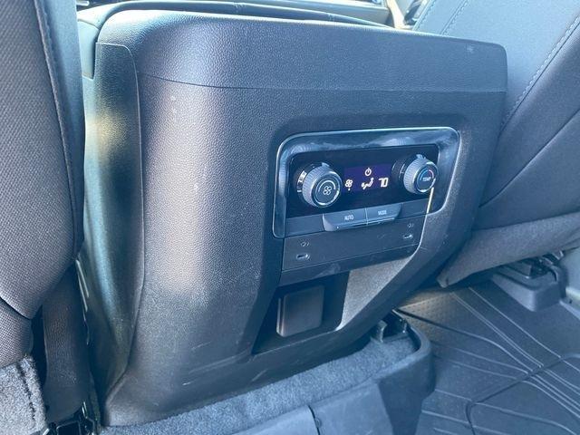 Chevrolet Suburban LS 4WD 2025