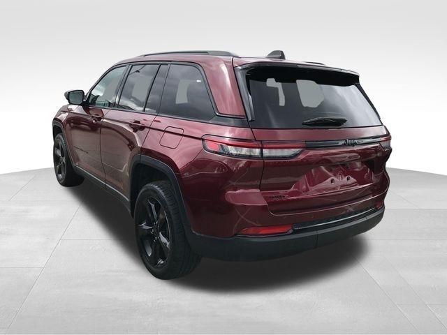 Jeep Grand Cherokee Laredo 4WD 2023