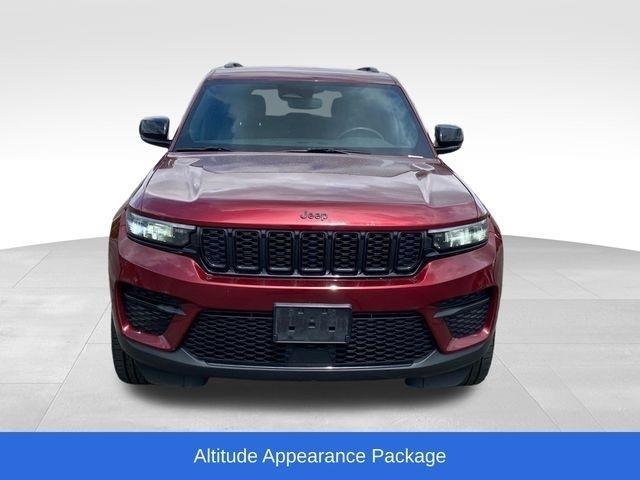 Jeep Grand Cherokee Laredo 4WD 2023