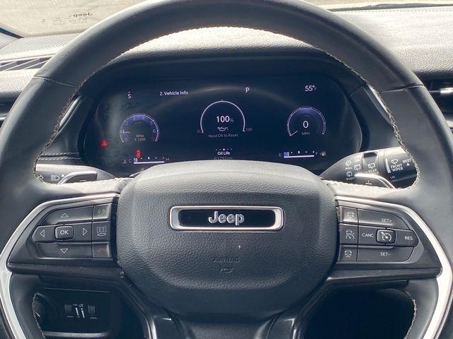 Jeep Grand Cherokee Laredo 4WD 2023