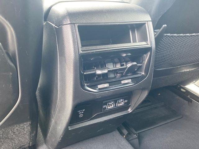 Jeep Grand Cherokee Laredo 4WD 2023