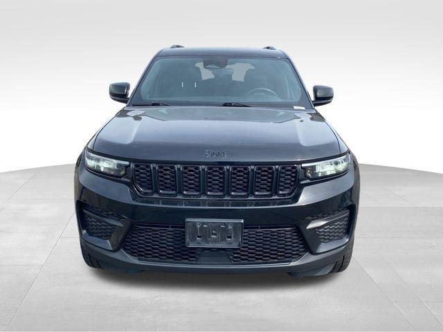 Jeep Grand Cherokee Laredo 4WD 2023