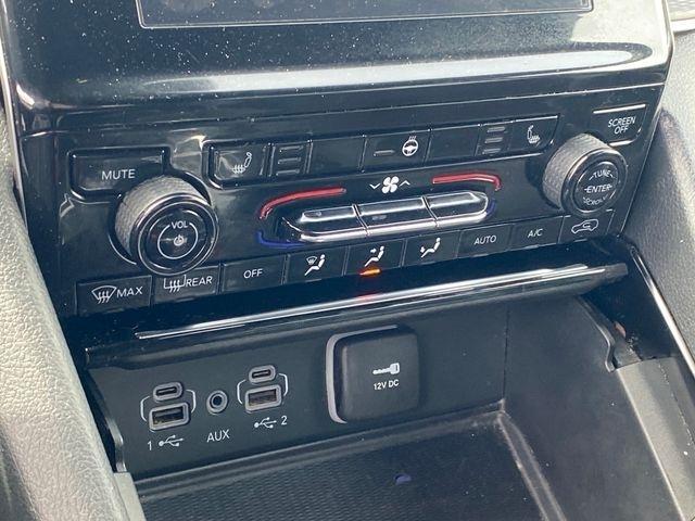 Jeep Grand Cherokee Laredo 4WD 2023