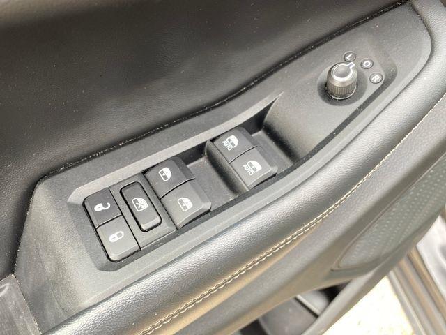Jeep Grand Cherokee Laredo 4WD 2023
