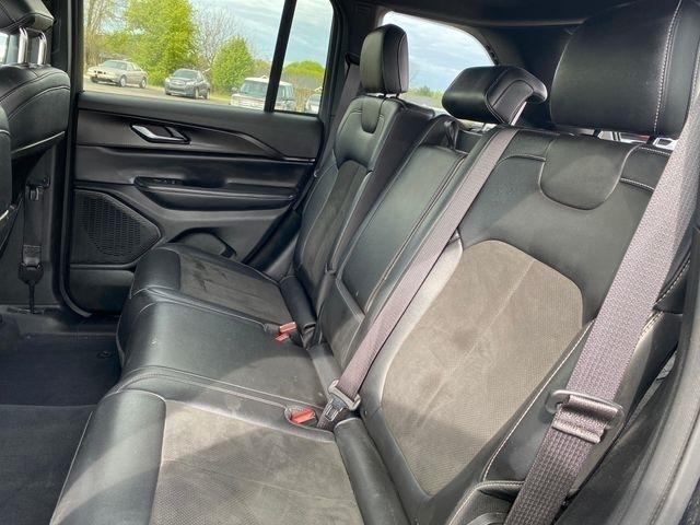 Jeep Grand Cherokee Laredo 4WD 2023