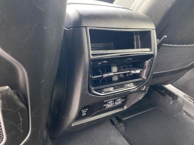 Jeep Grand Cherokee Laredo 4WD 2023