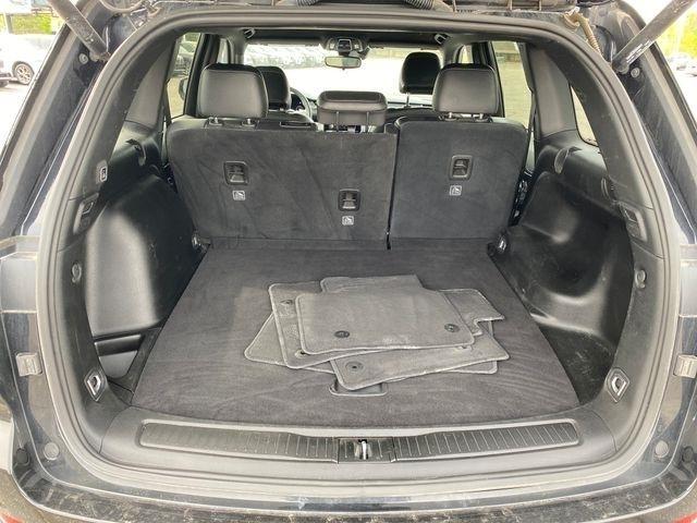 Jeep Grand Cherokee Laredo 4WD 2023