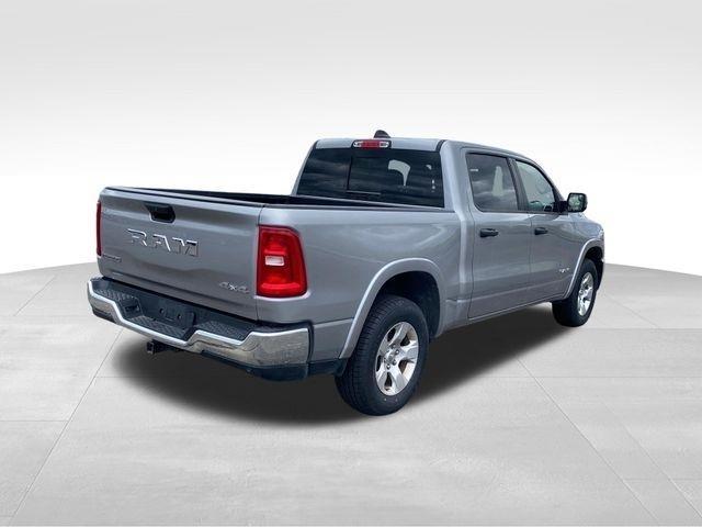 RAM 1500 Big Horn Crew Cab SWB 4WD 2025